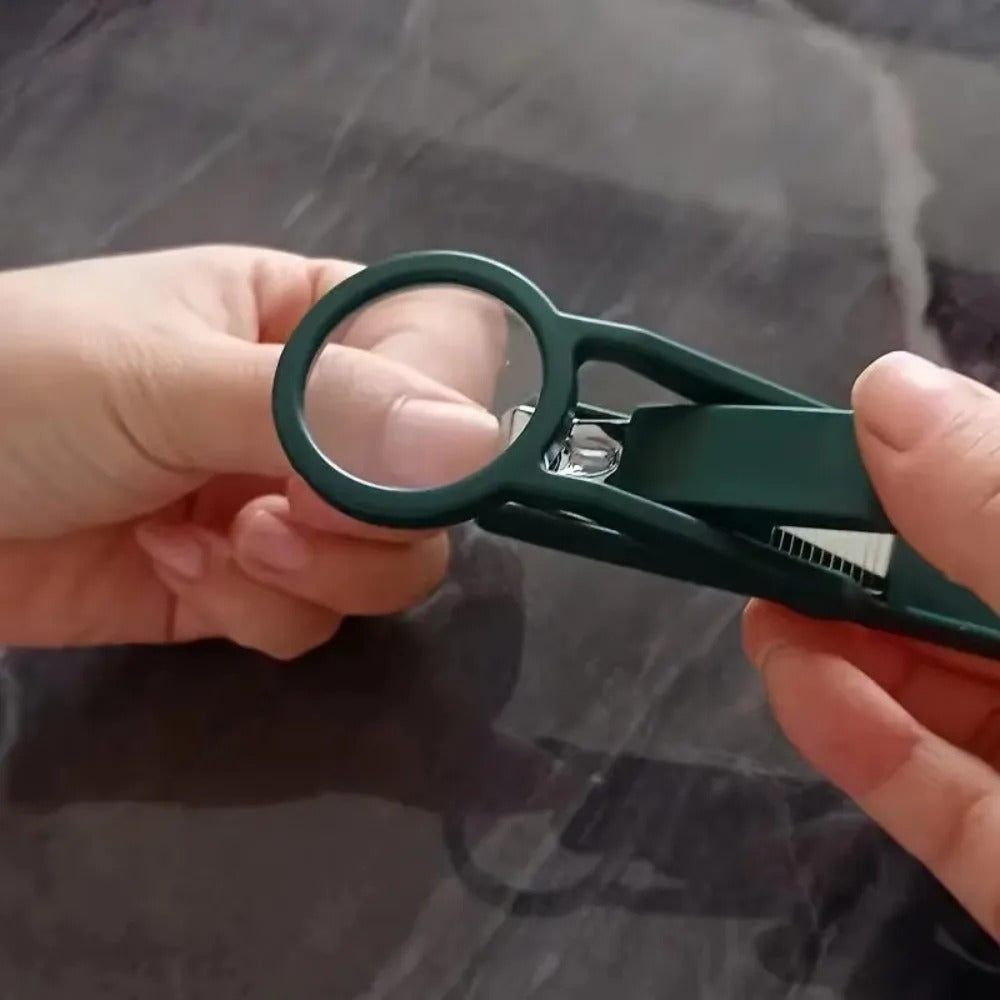 Magnifying Glass Nail Clippers
